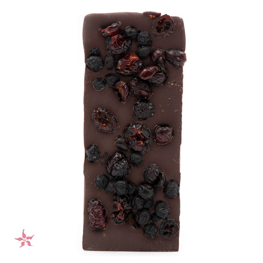 the-meadow-dark-chocolate-with-berries-cherries