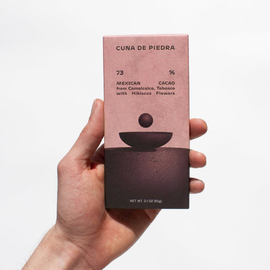cuna-de-piedra-73-mexican-cacao-with-hibiscus-flowers