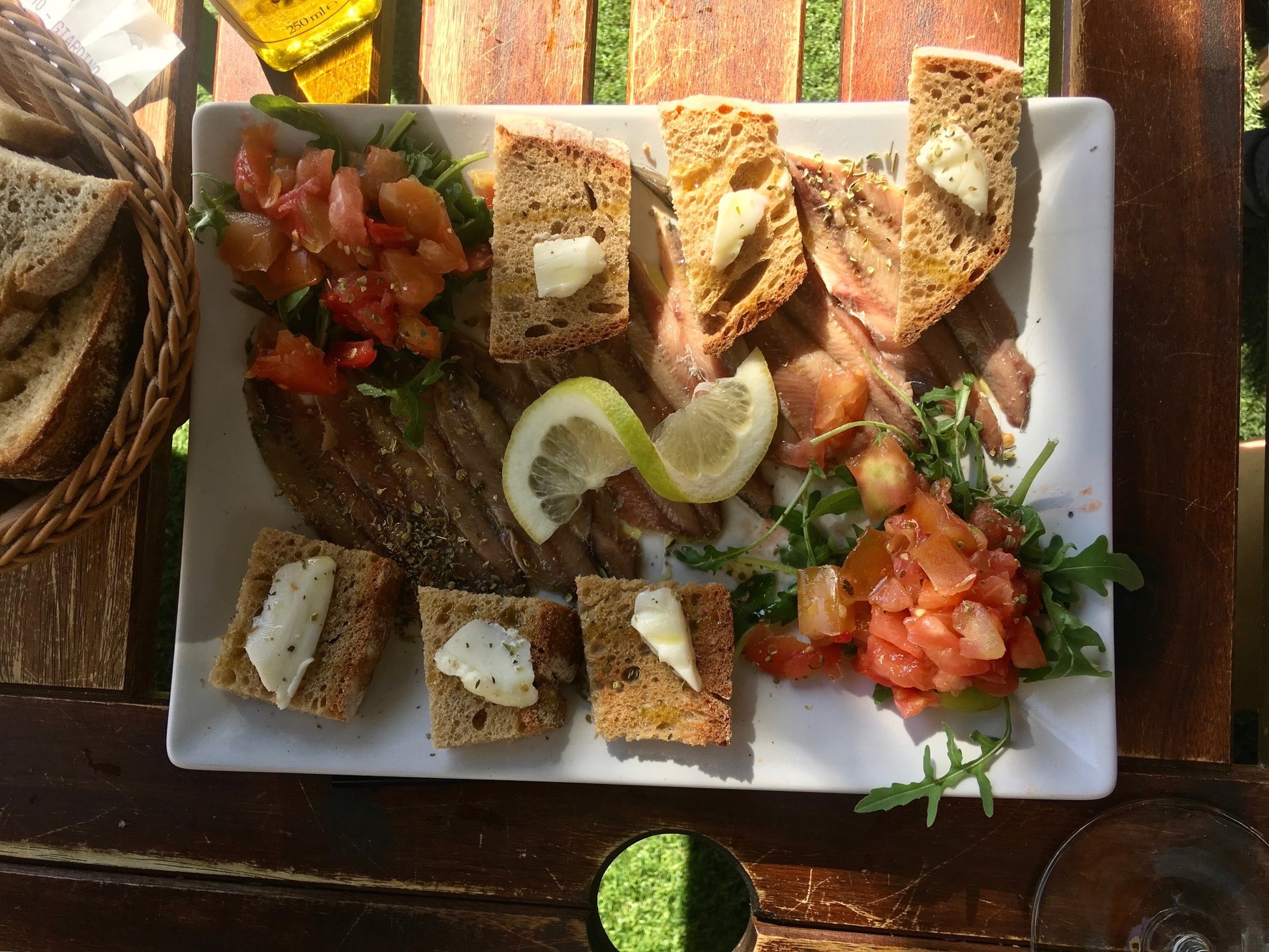 the-meadow-100-extra-virgin-olive-oil-from-italy