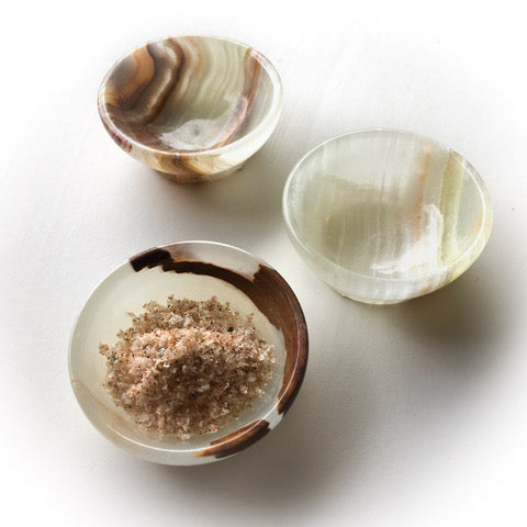 meadow-onyx-salt-cellar