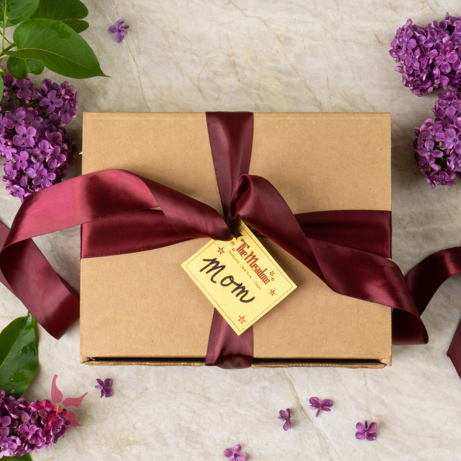 mystery-mothers-box-expect-the-unexpected-delivered-straight-to-your-moms-door
